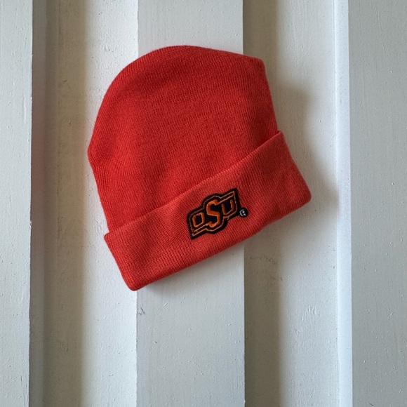 Oklahoma State Onesie and Hat - Picture 3 of 3